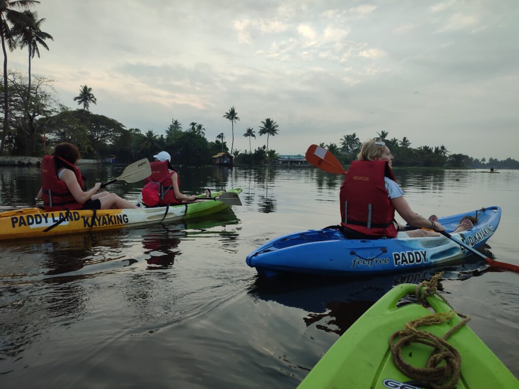 kayak alleppey - voyage emoya